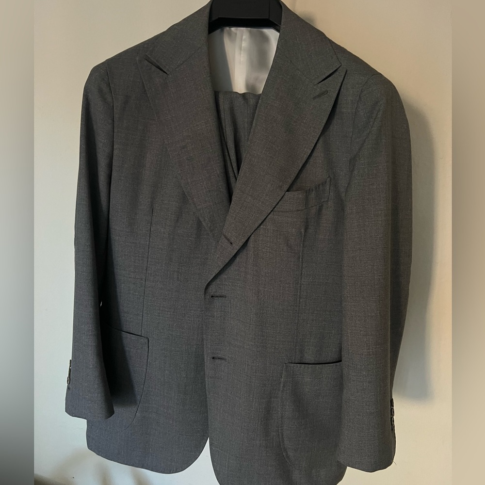 Suitsupply grey suit